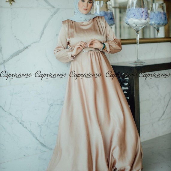 http://capricieuse.tn/fr/products/robe-emraude-champagne