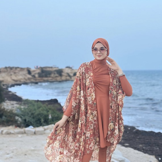 http://capricieuse.tn/fr/products/burkini-silvy-orange-avec-pancho-1