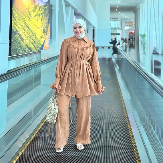 http://capricieuse.tn/fr/products/ensemble-dalia-caramel