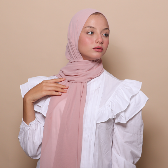 http://capricieuse.tn/fr/products/foulard-chiffon-rose-poudre