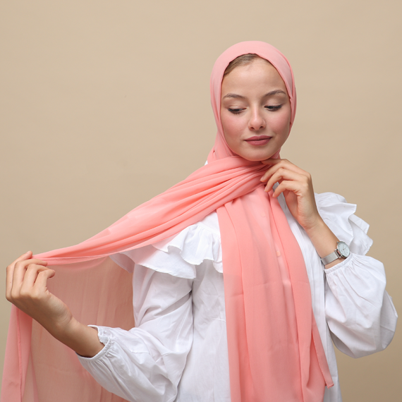 http://capricieuse.tn/fr/products/foulard-chiffon-corail