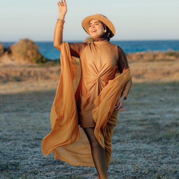http://capricieuse.tn/fr/products/burkini-4-pieces-jamaica-marrongold