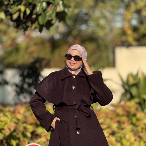 http://capricieuse.tn/fr/products/manteau-elvan-court-aubergine