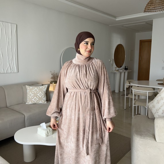 https://capricieuse.tn/fr/products/robe-velours-beige