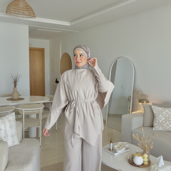 https://capricieuse.tn/fr/products/ensemble-papillon-beige