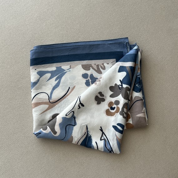 https://capricieuse.tn/fr/products/foulard-imprime-garden-bleu